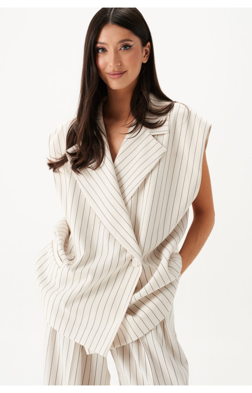 Жилет/ANNETE Жилет/ANNETE